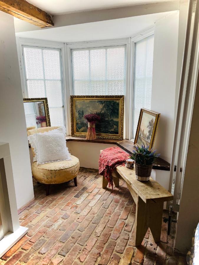 The Beehive, Ground Floor Apartment In Norfolk, No Shared Amenities Downham Market Ngoại thất bức ảnh